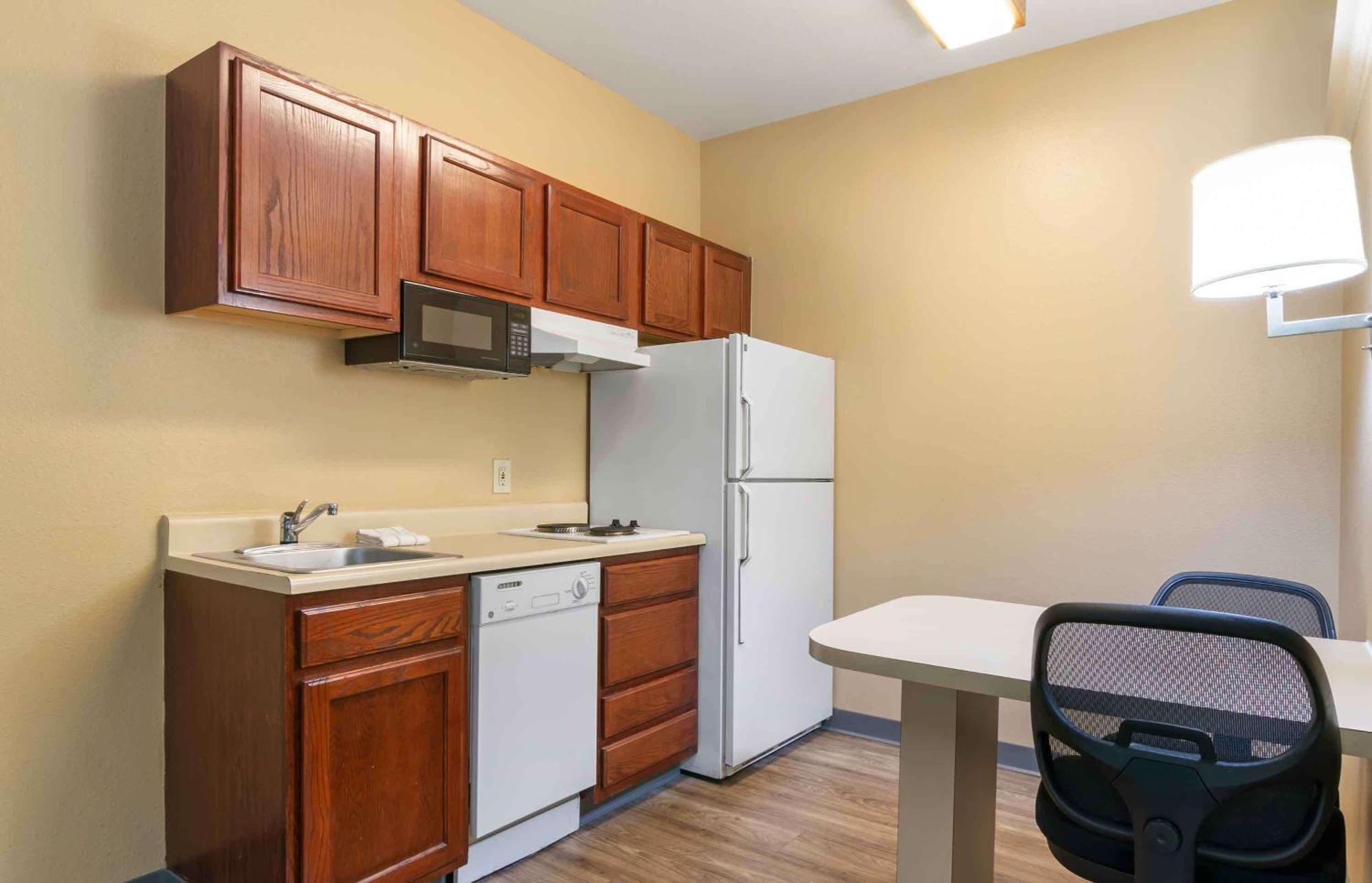Extended Stay America Suites - Kansas City - Overland Park - Metcalf Ave Buitenkant foto