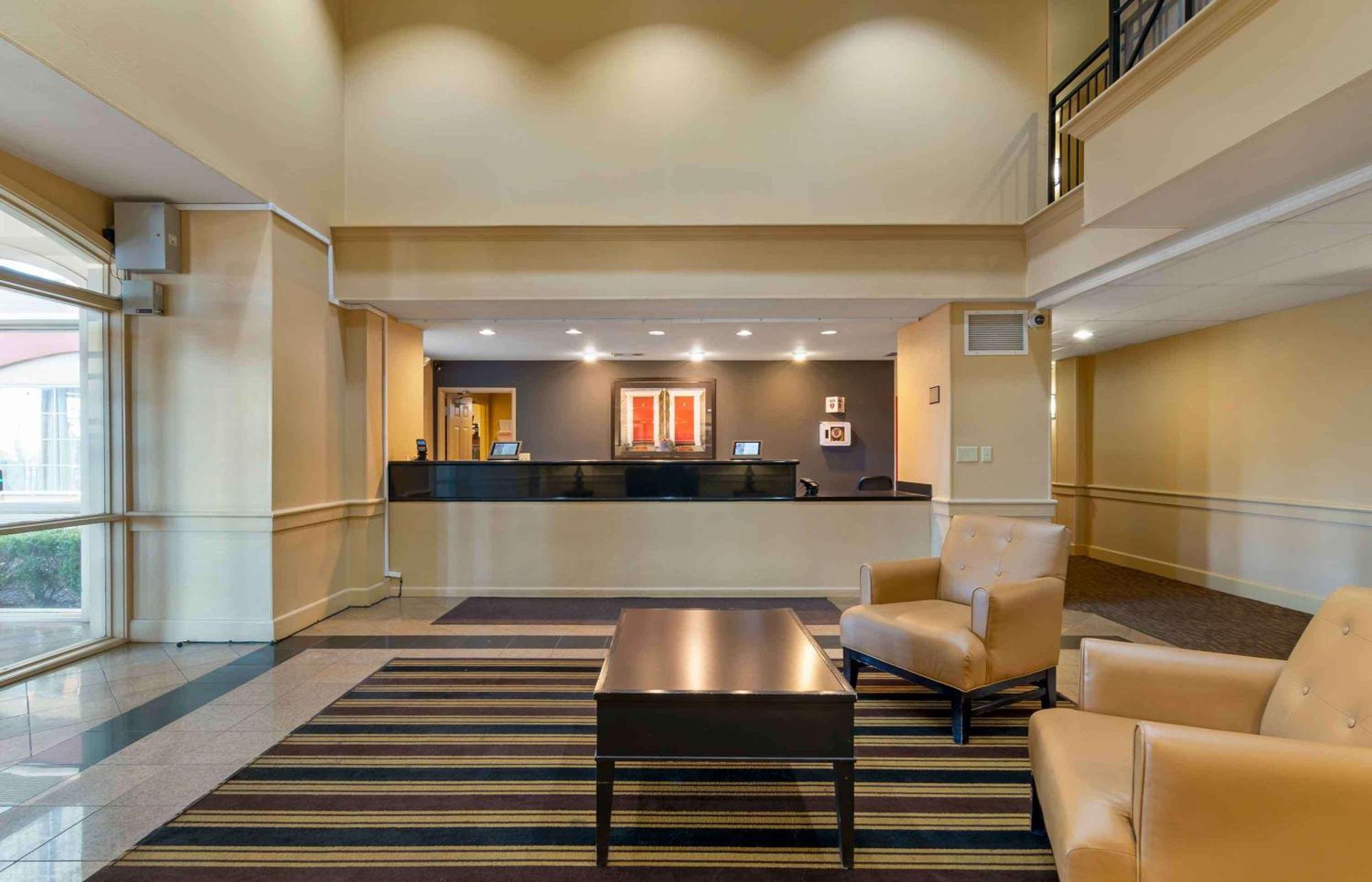 Extended Stay America Suites - Kansas City - Overland Park - Metcalf Ave Buitenkant foto